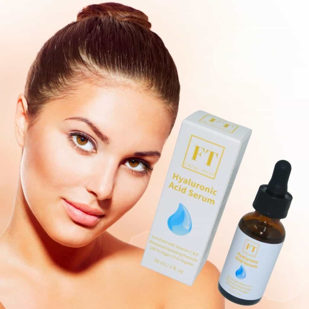 Hyaluronzuur serum 30 ml op model vrouw