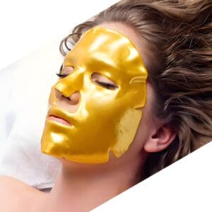 crystal collageen gezichtsmasker - goud masker gezichtsverzorging - op vrouwelijk model
